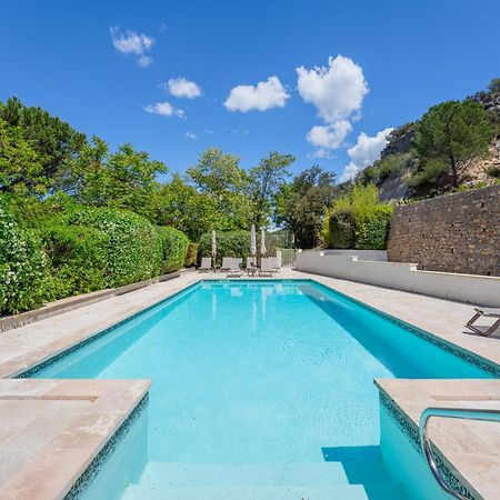 Residence Les Ecureuils Gréoux-les-Bains Екстериор снимка