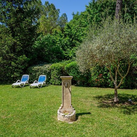 Residence Les Ecureuils Gréoux-les-Bains Екстериор снимка
