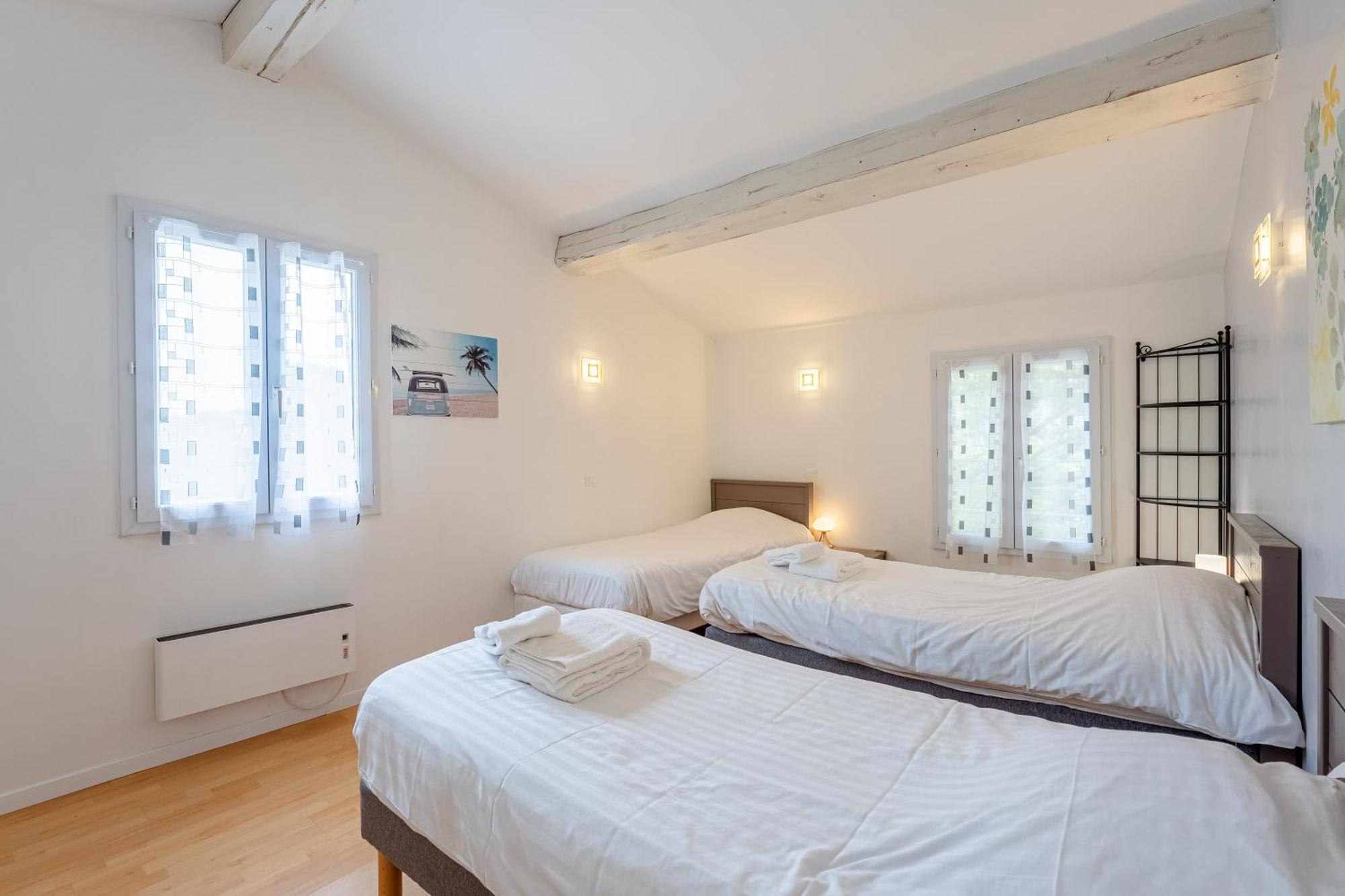 Residence Les Ecureuils Gréoux-les-Bains Екстериор снимка