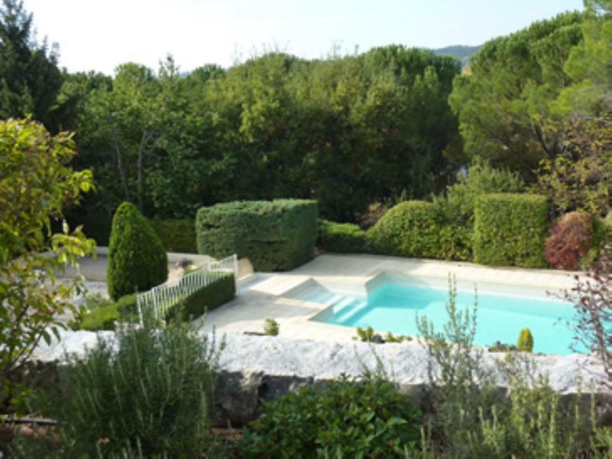 Residence Les Ecureuils Gréoux-les-Bains Екстериор снимка