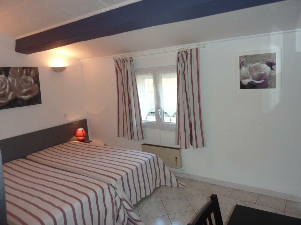 Residence Les Ecureuils Gréoux-les-Bains Екстериор снимка