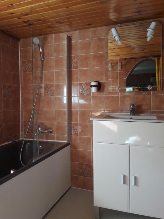 Residence Les Ecureuils Gréoux-les-Bains Екстериор снимка