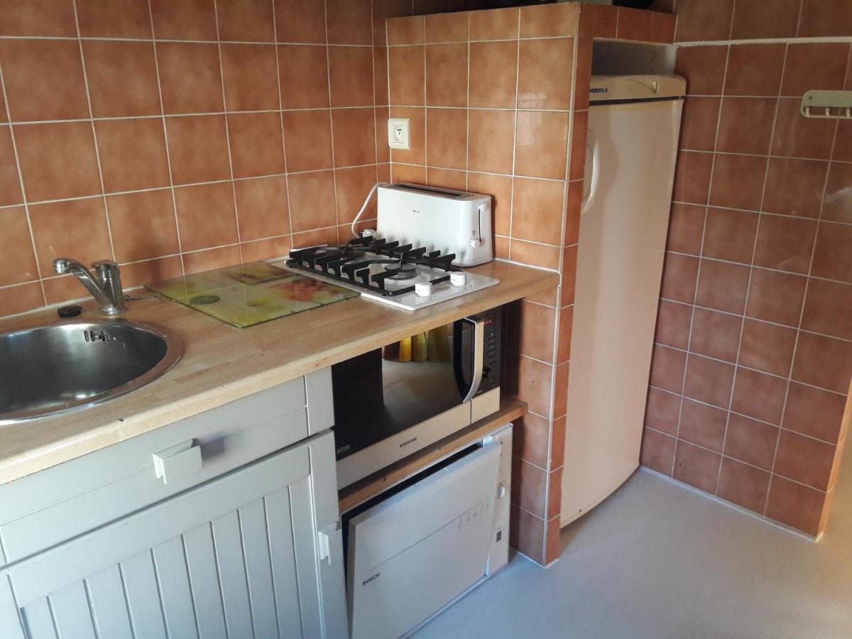 Residence Les Ecureuils Gréoux-les-Bains Екстериор снимка